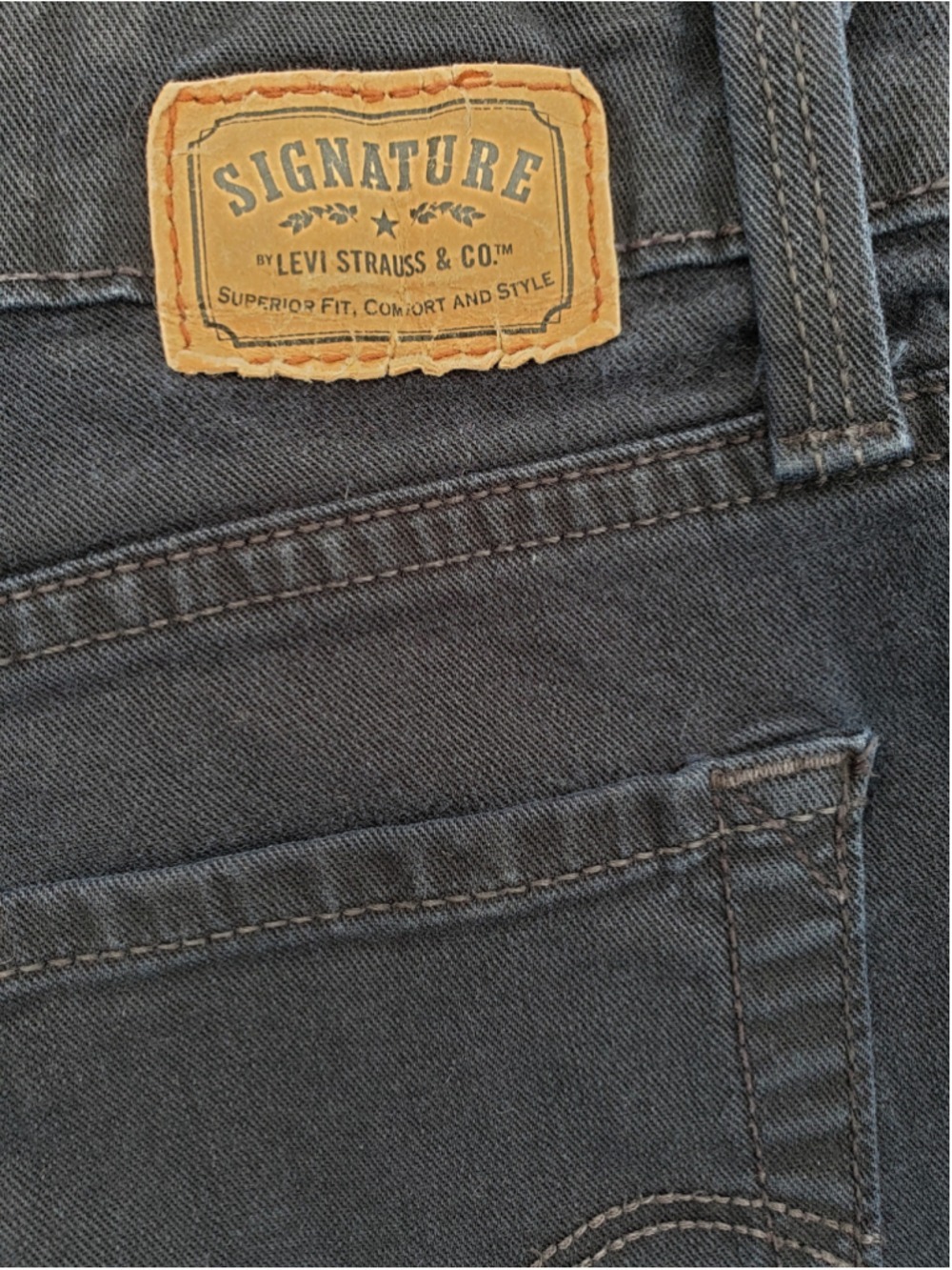 Women's Signature by Levi Strauss & Co. Navy Jeans 14 Short - Picture 5 of 7